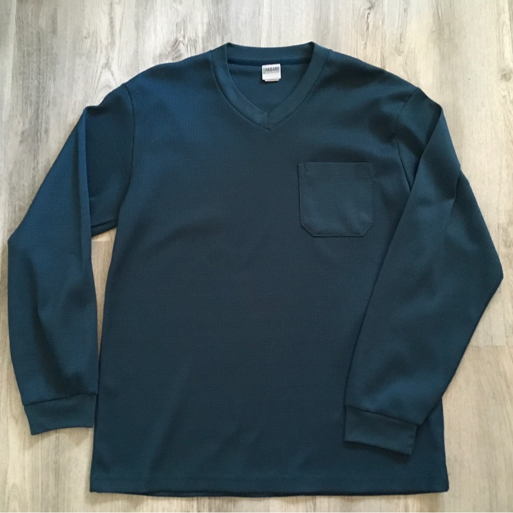 Men’s waffle light weight pullover in Medium